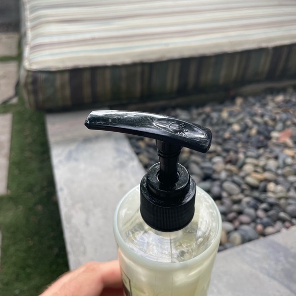 Exclusive - Pharmacopia Verbana and Green Tea Hand Wash - Picture 13 of 13